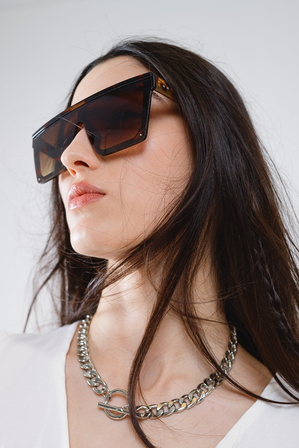 Gafas de sol Oversized Squared 70's en marrón Q2
