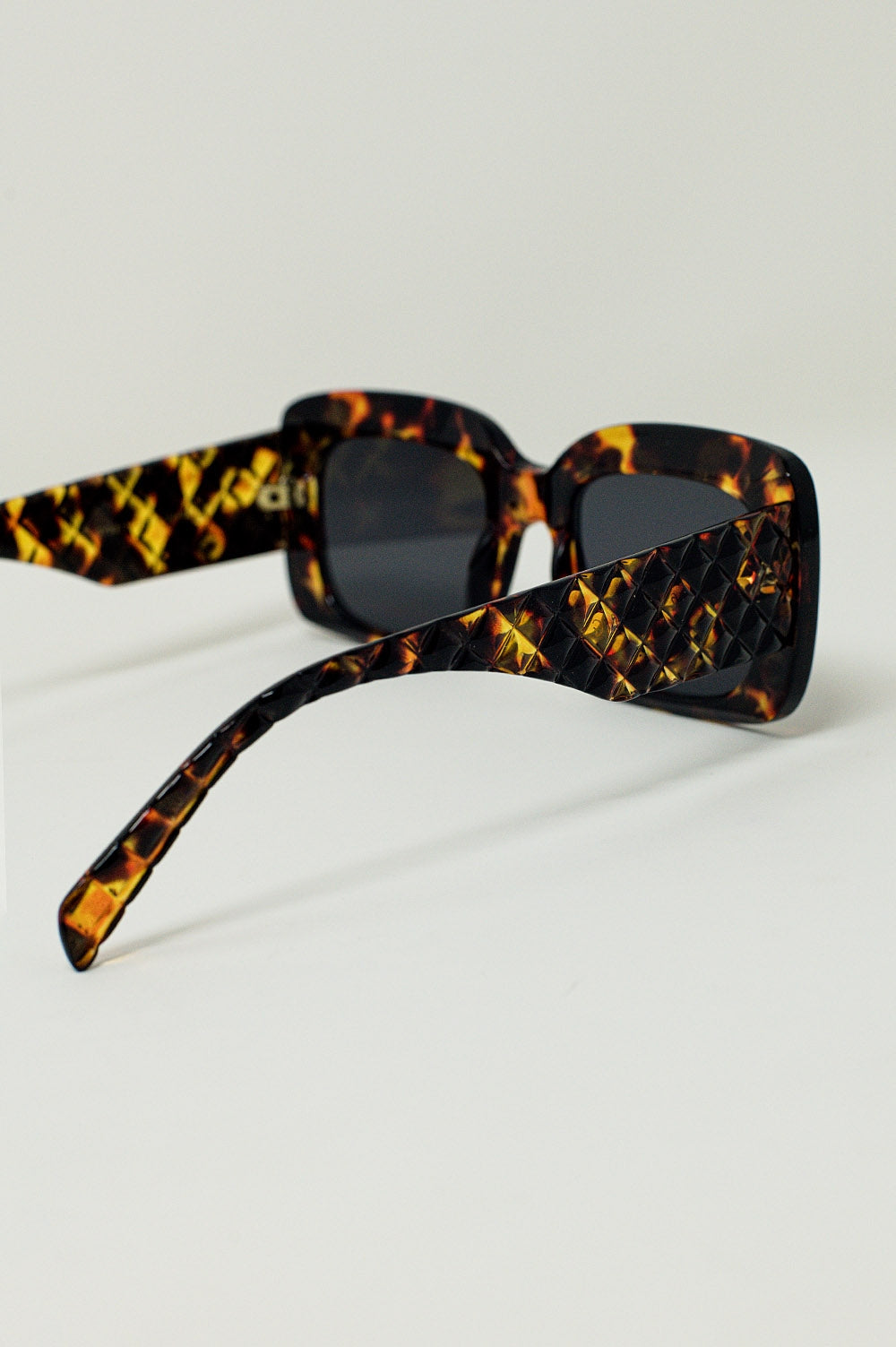 Gafas de sol rectangulares extragrandes en tono Tortoise Shell vintage Q2