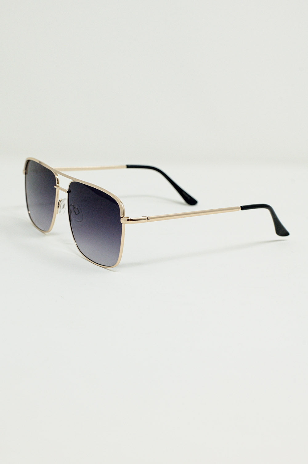Gafas de sol vintage de aviador con montura dorada Q2