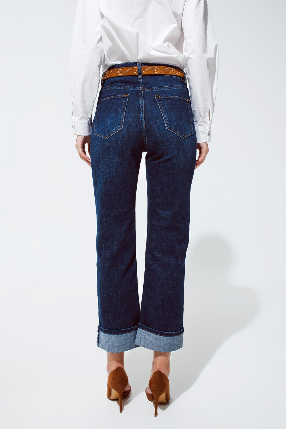 jeans azules de ajuste relajado con detalle de dobladillo vuelto Q2