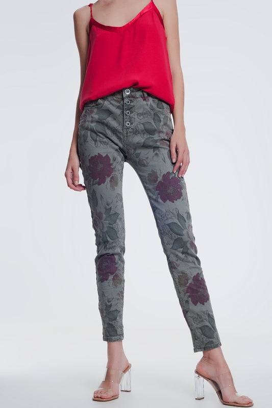 Q2 jeans boyfriend caqui con estampado floral
