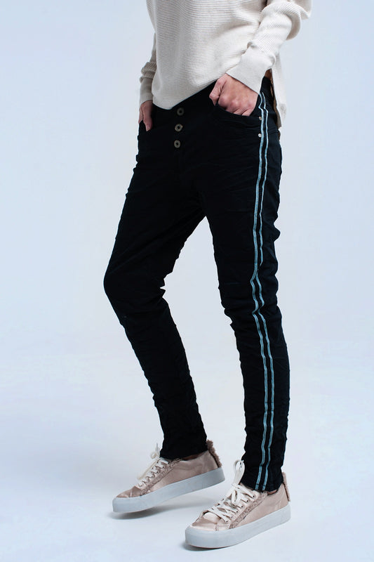 Q2 Jeans boyfriend negros con botones