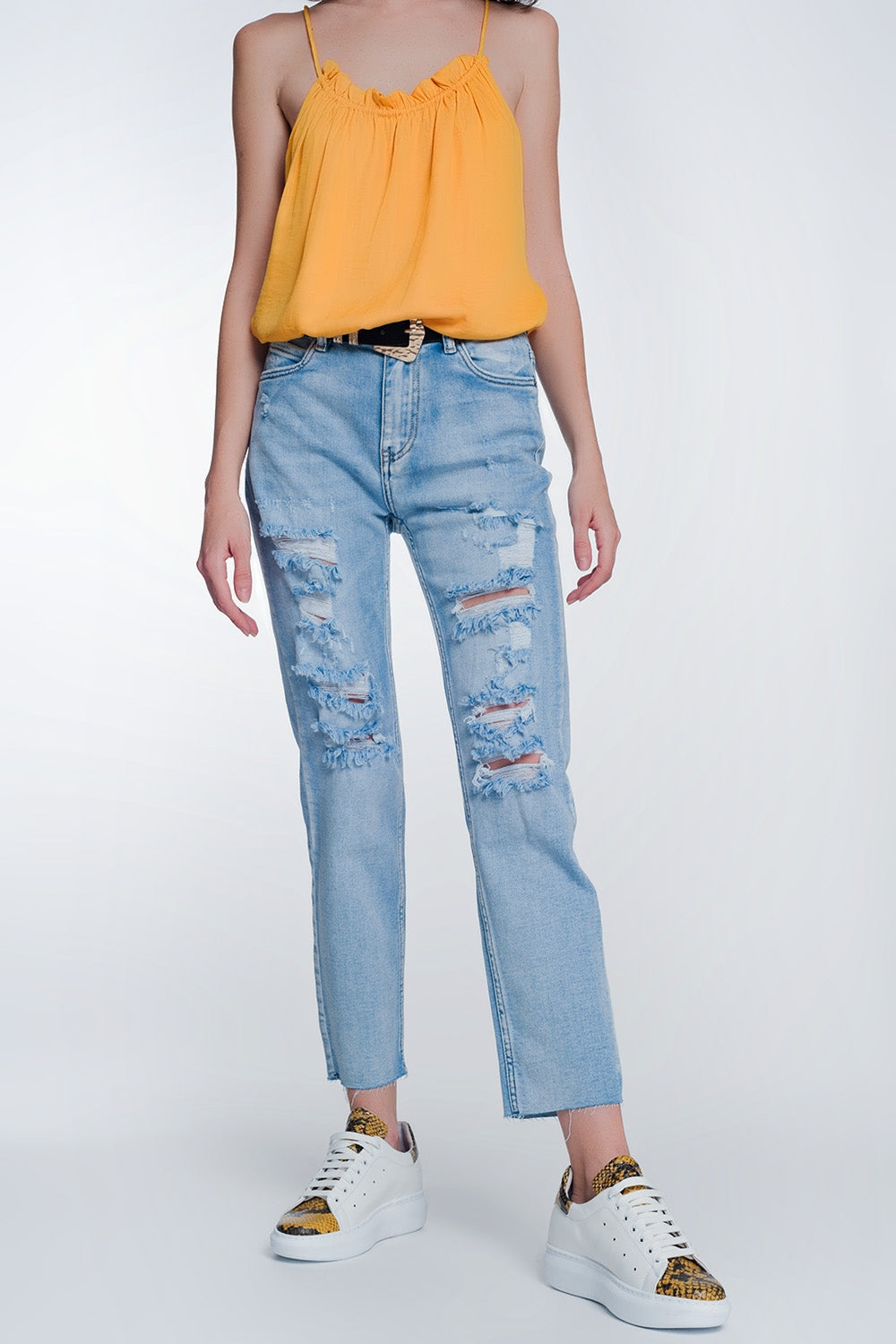 Q2 Jeans capri de pernera ancha con bajos sin rematar en azul claro