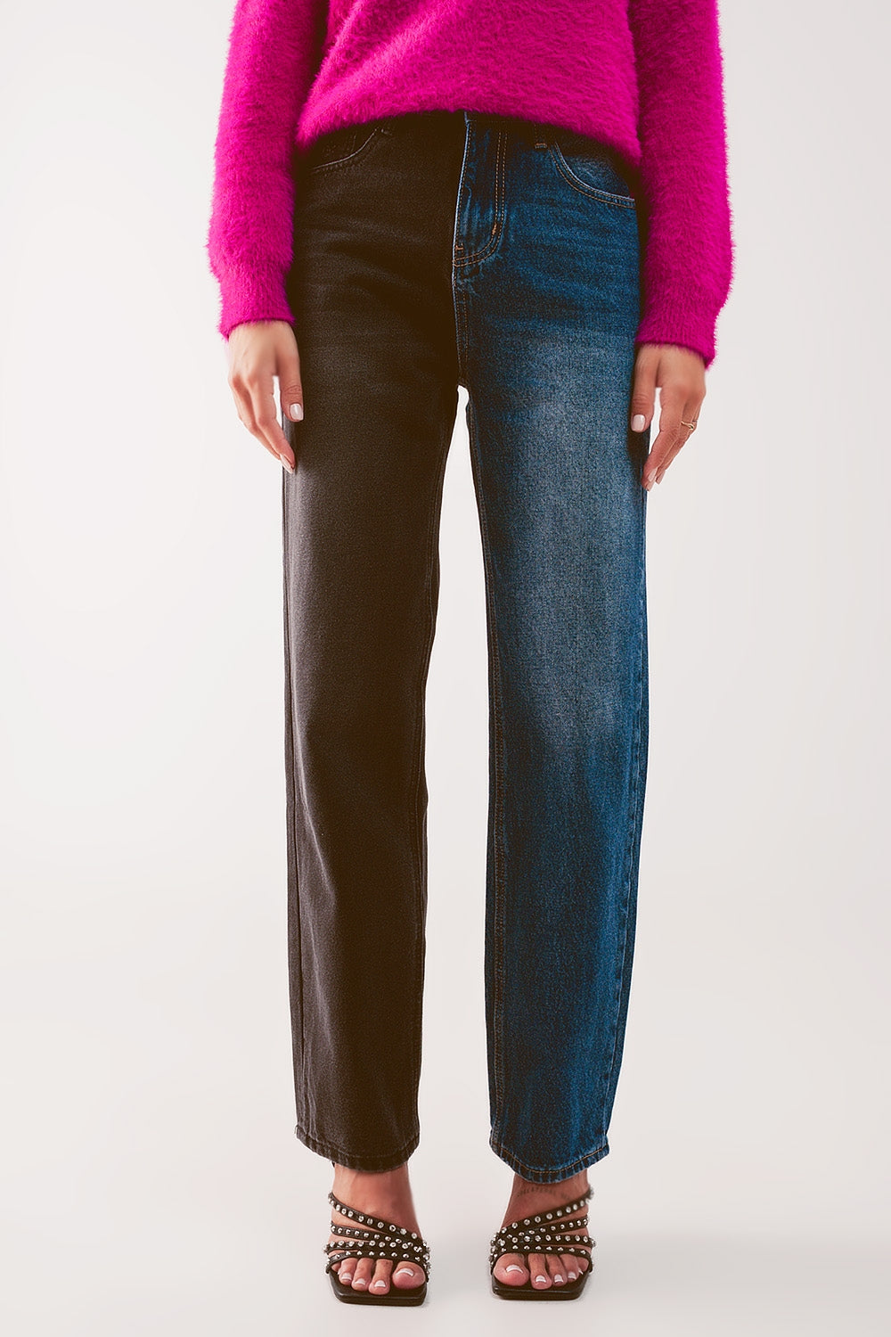 Jeans de pernera recta con diseño color block Q2