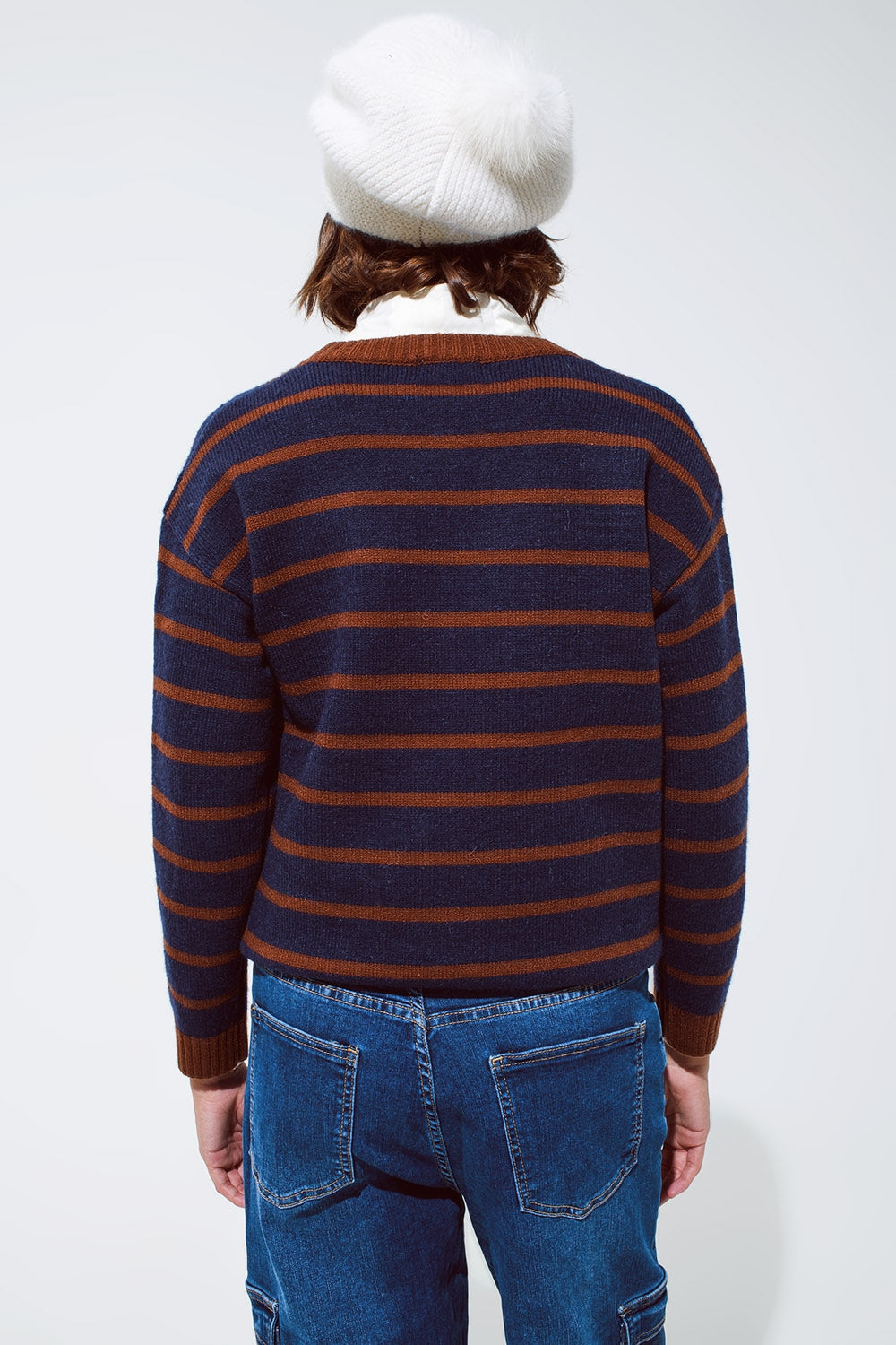 Jersey a rayas con cuello redondo en azul marino y naranja óxido Q2