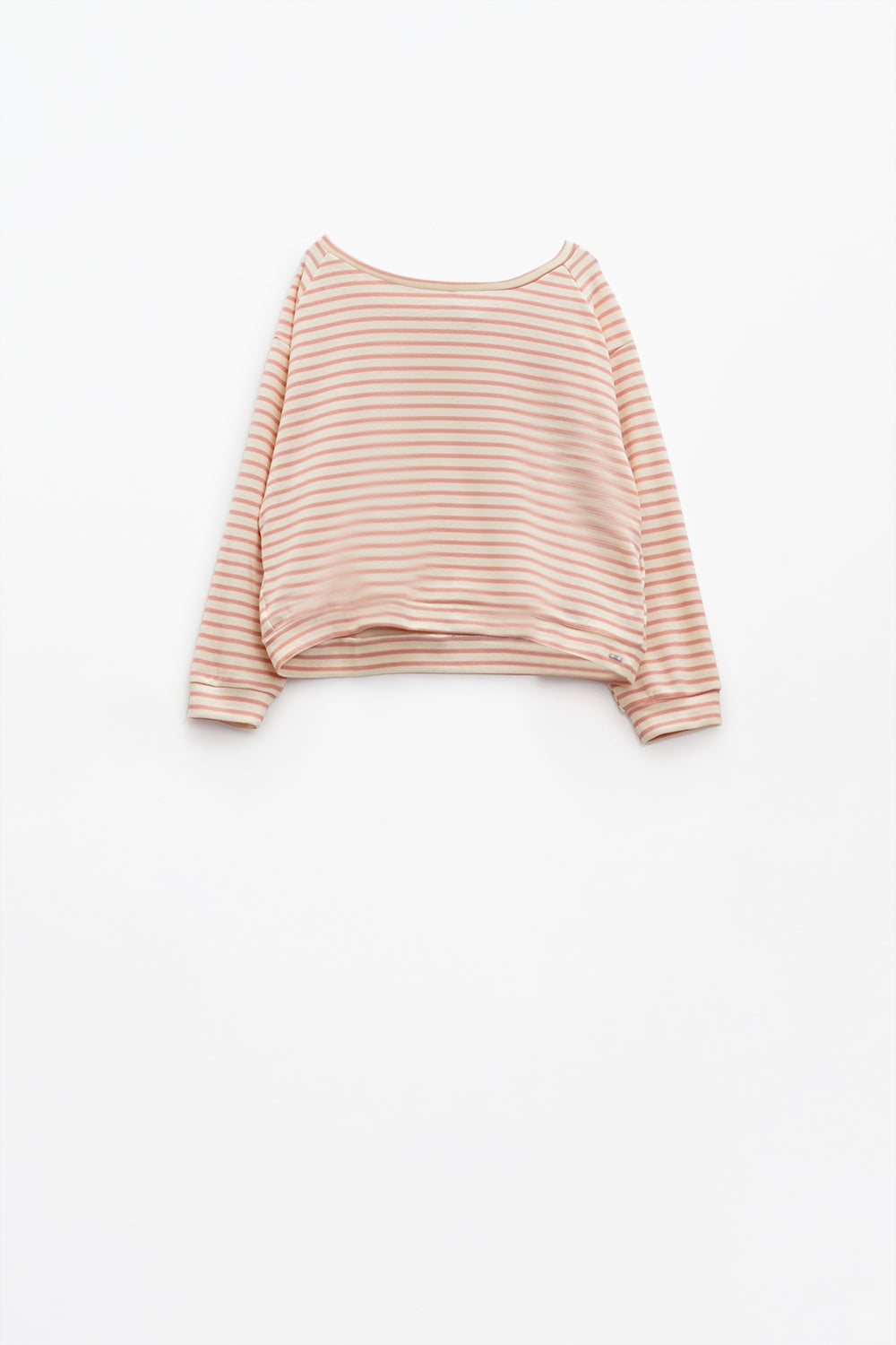 Jersey blanco de manga larga con rayas rosas y cuello barco Q2