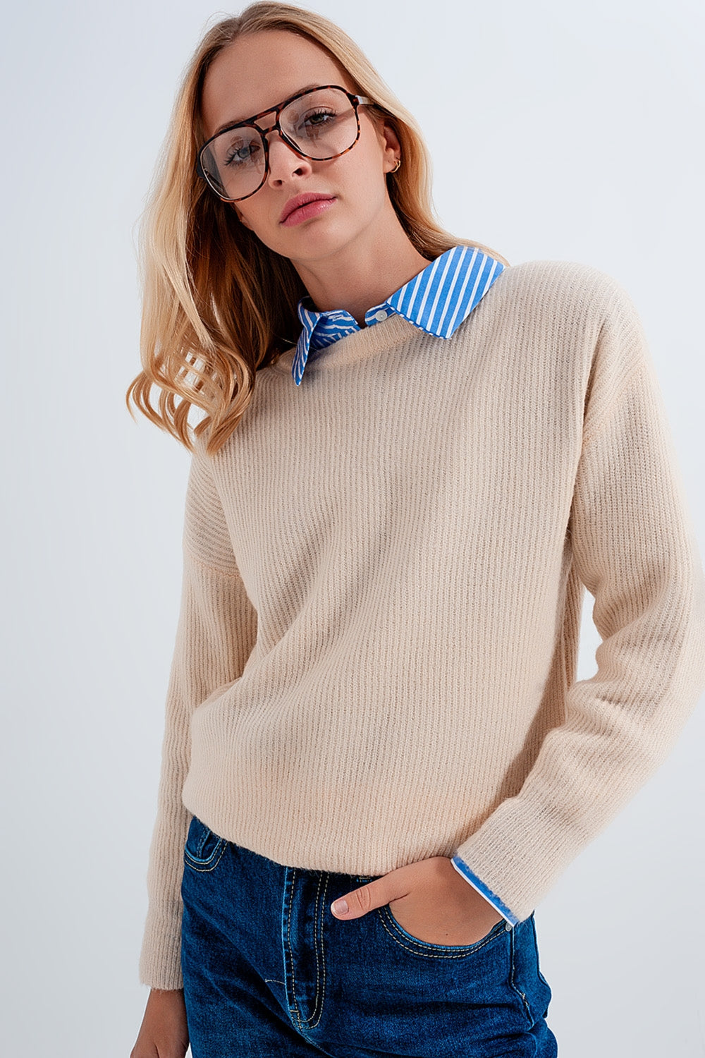 Jersey con cuello redondo color beige Q2