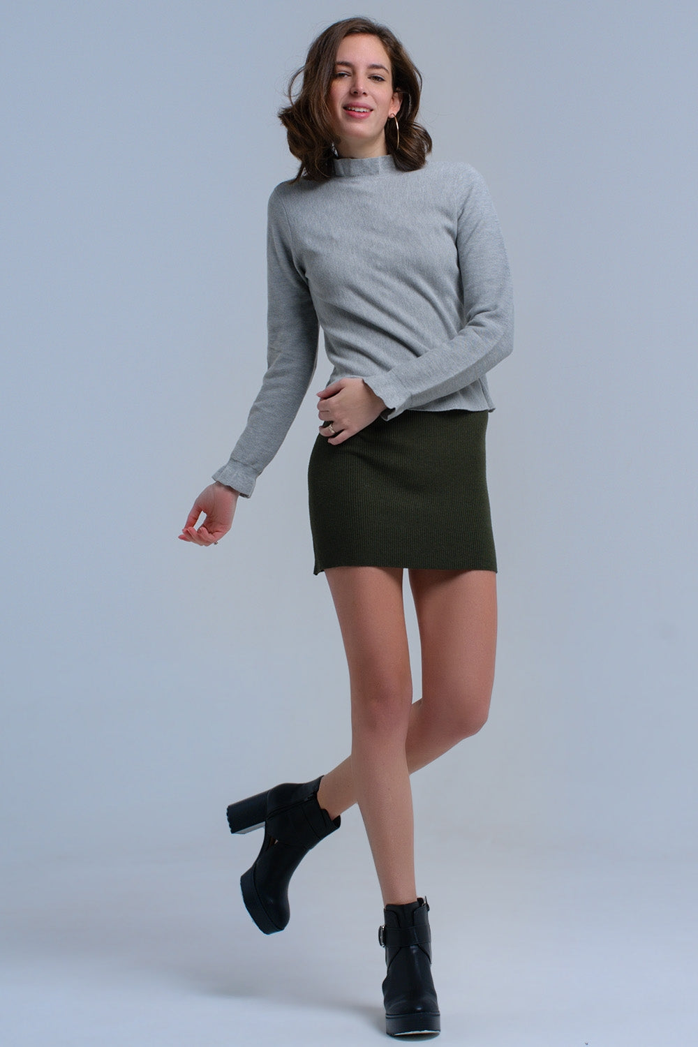Jersey con volantes en gris Q2