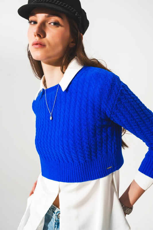 Q2 Jersey corto azul con diseño trenzado