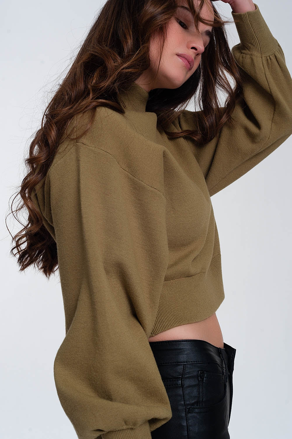 Jersey corto con cuello alzado color verde Q2