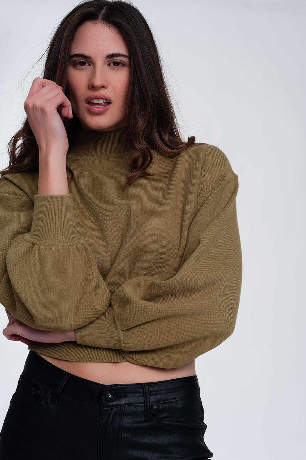 Jersey corto con cuello alzado color verde Q2