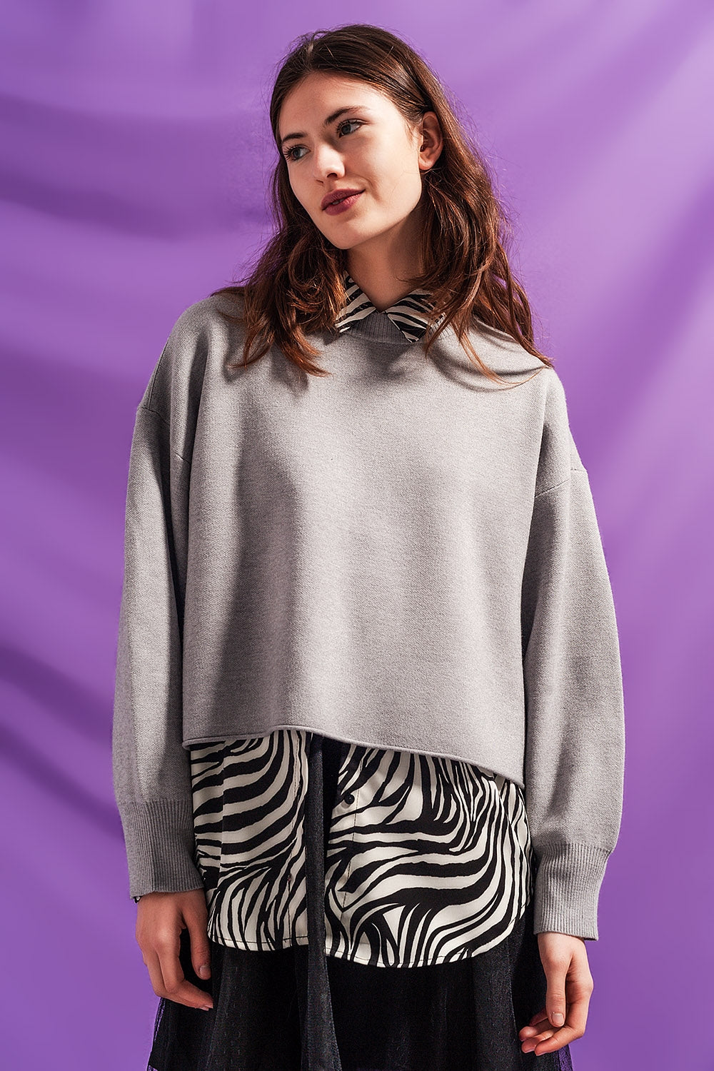 Q2 Jersey corto gris con mangas murciélago