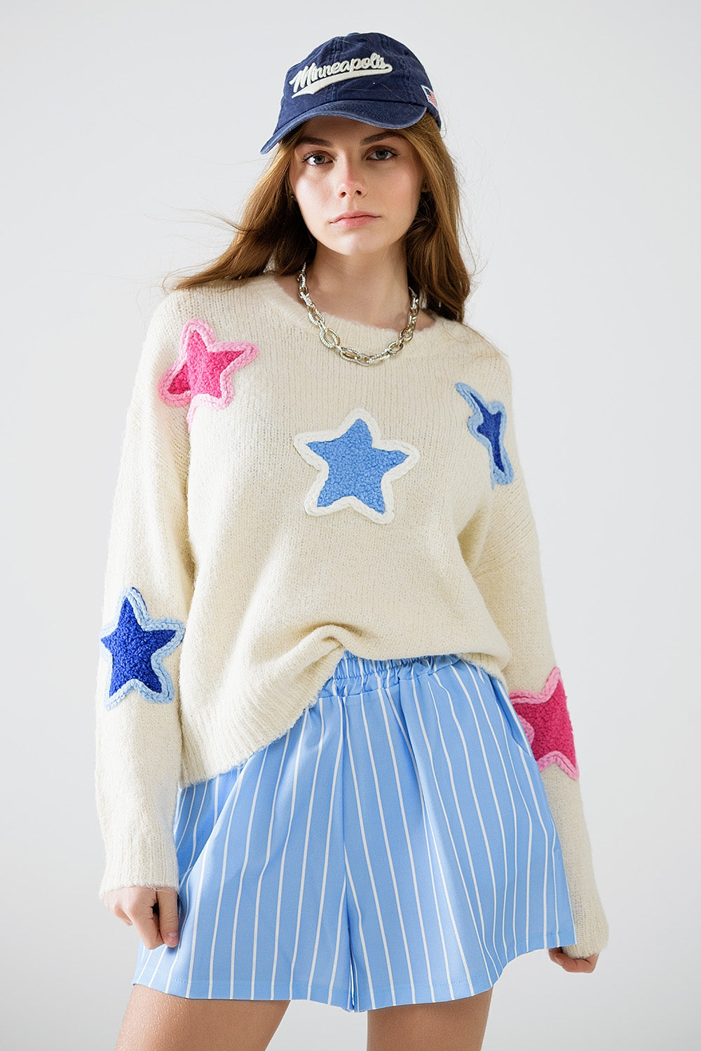 Jersey crema con estrellas bordadas Q2