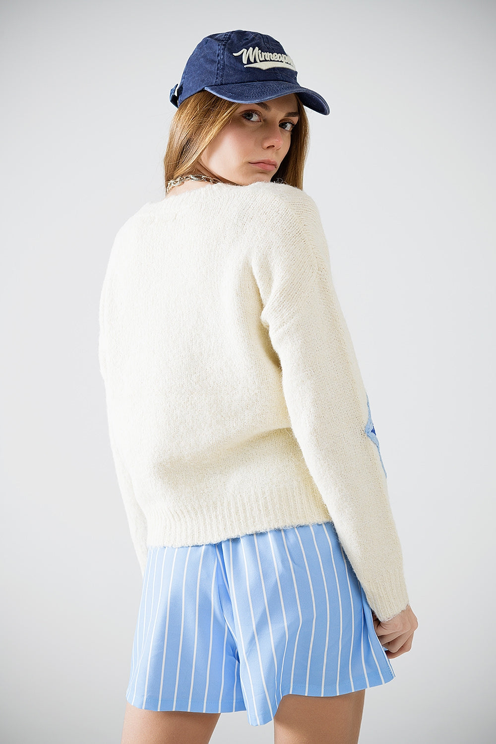 Jersey crema con estrellas bordadas Q2