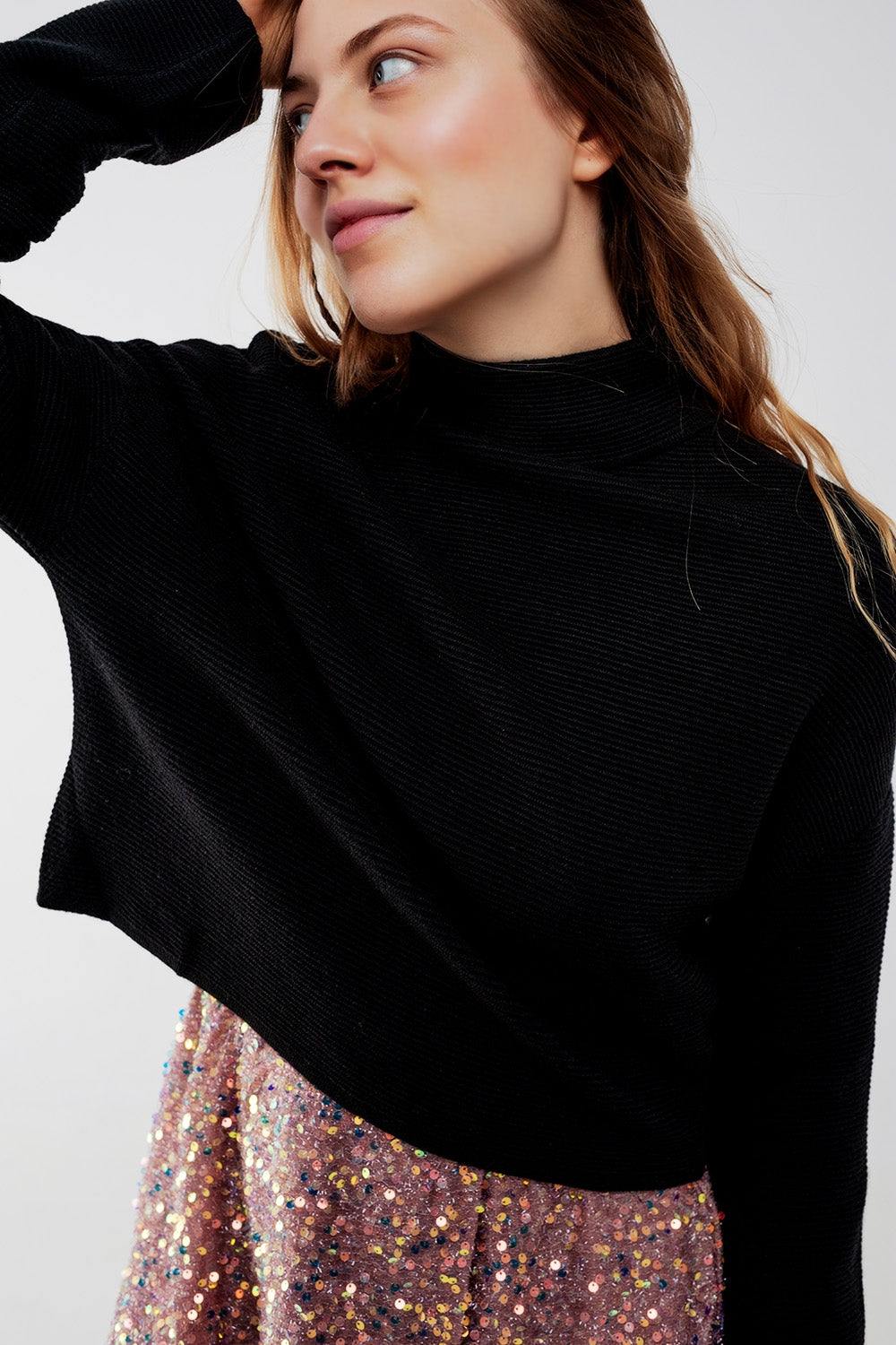 Jersey de cuello alto en canalé color negro Q2