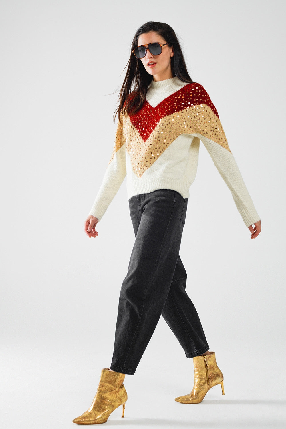 jersey de punto de color burdeos y beige con adorno de lentejuelas Q2