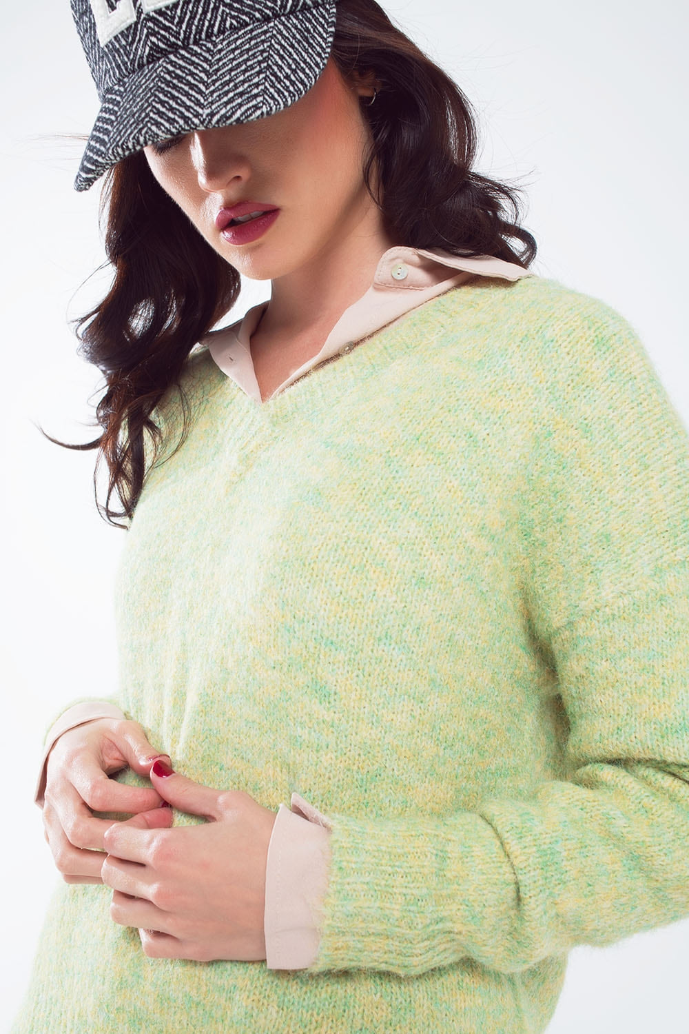 Jersey de punto esponjoso verde con cuello en V Q2