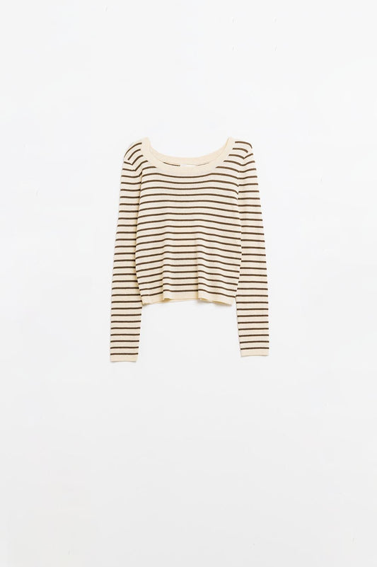 Q2 Jersey de punto fino a rayas beige con cuello barco