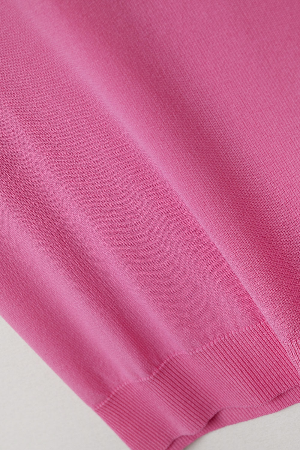 Jersey de punto fino con cuello en V Fucshia Q2