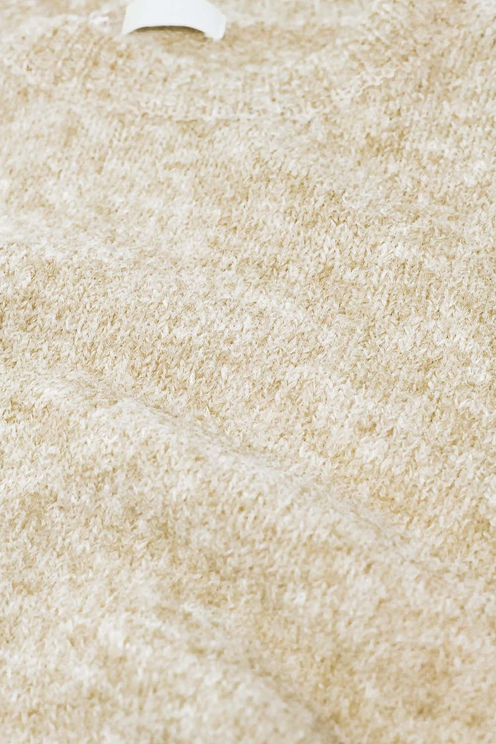 jersey de punto suave de corte estándar en beige Q2