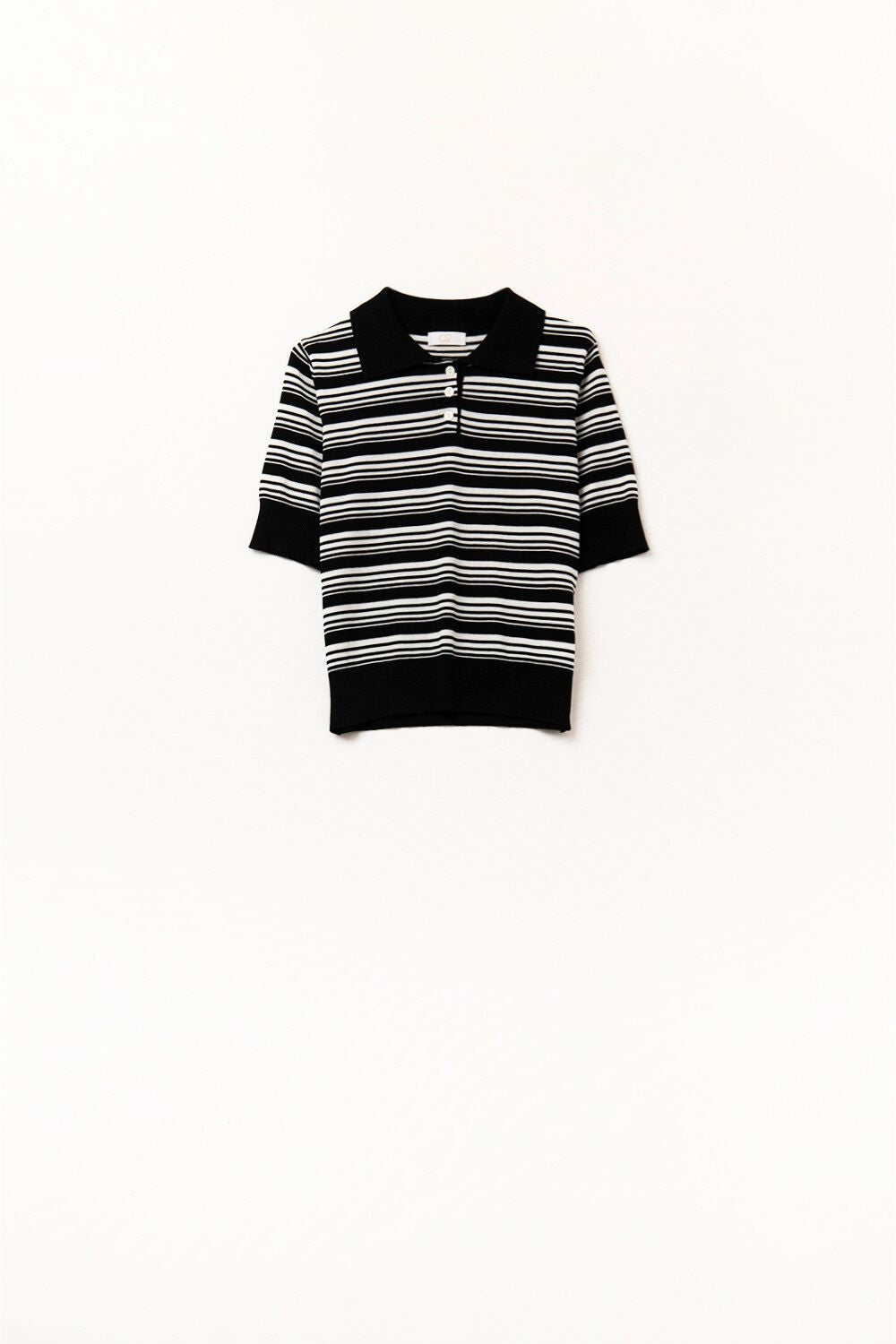 Q2 Jersey de rayas blancas y negras con cuello polo