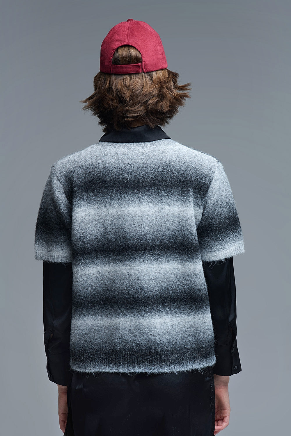 Jersey de rayas en degrade de manga corta en gris Q2