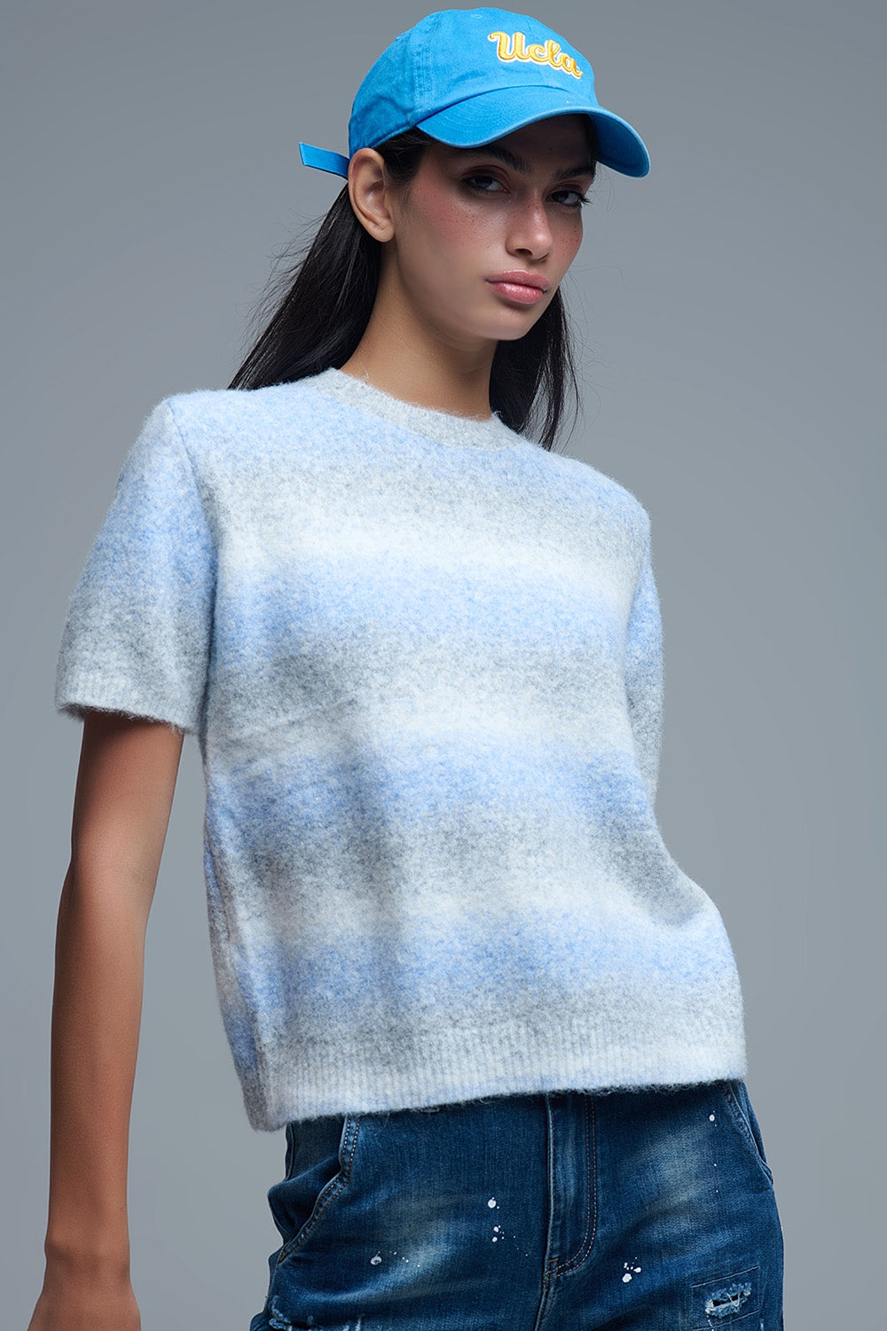 Jersey de rayas ombré de manga corta en azul Q2