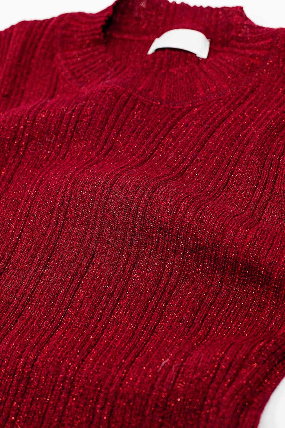 Jersey entallado de canalé en granate con detalle de hilo plateado Q2