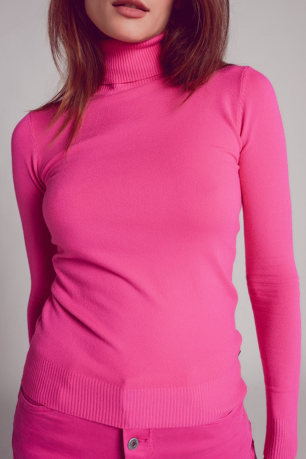 Q2 Jersey fucsia con cuello alto