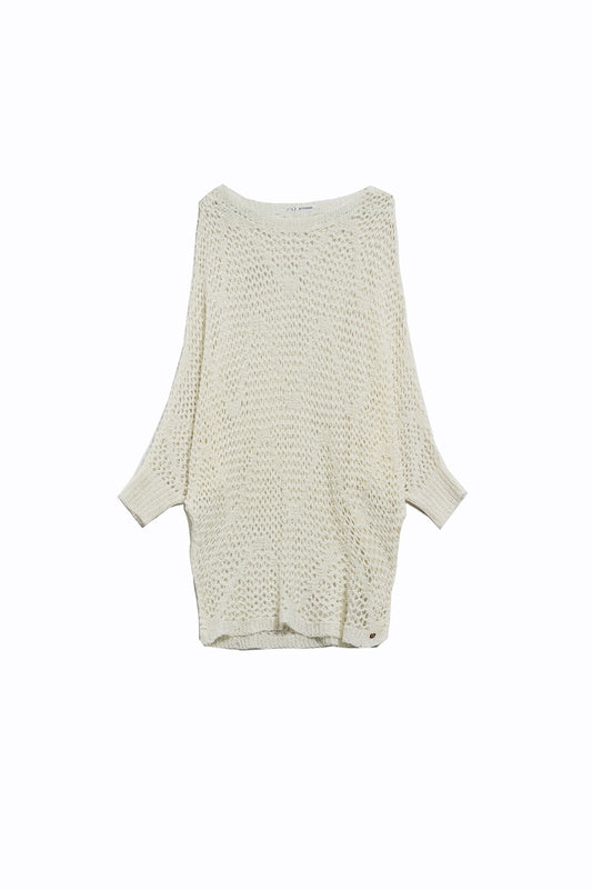 Q2 Jersey largo de ganchillo en color crema con diseño batwing