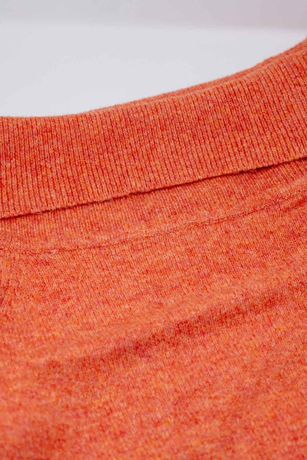 Jersey naranja con escote barco Q2