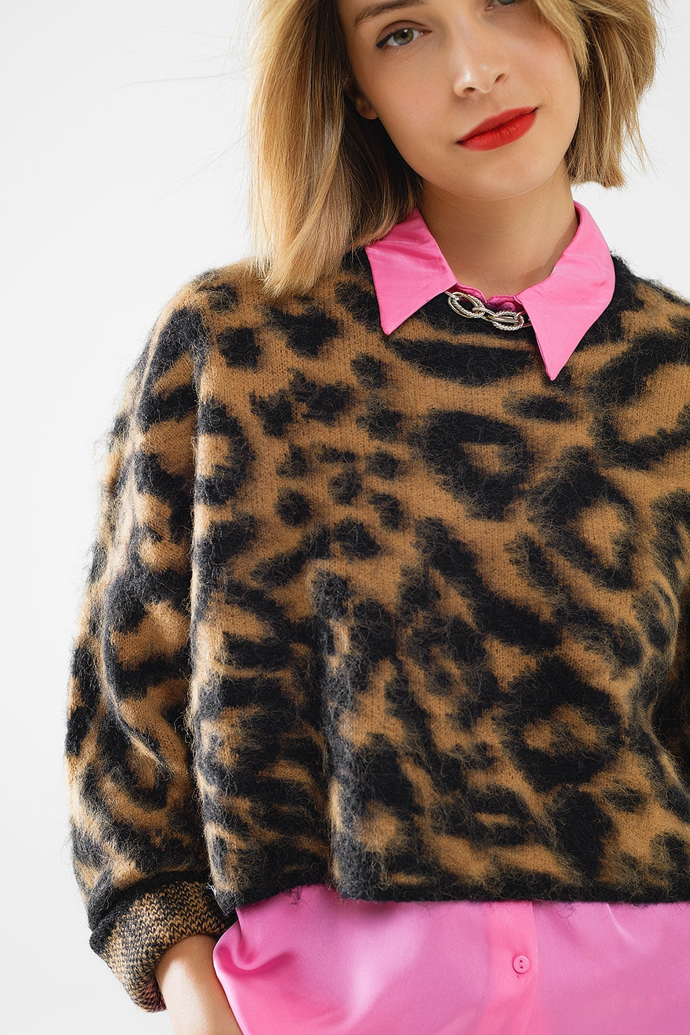 jersey negro con estampado de leopardo de punto con lana Q2