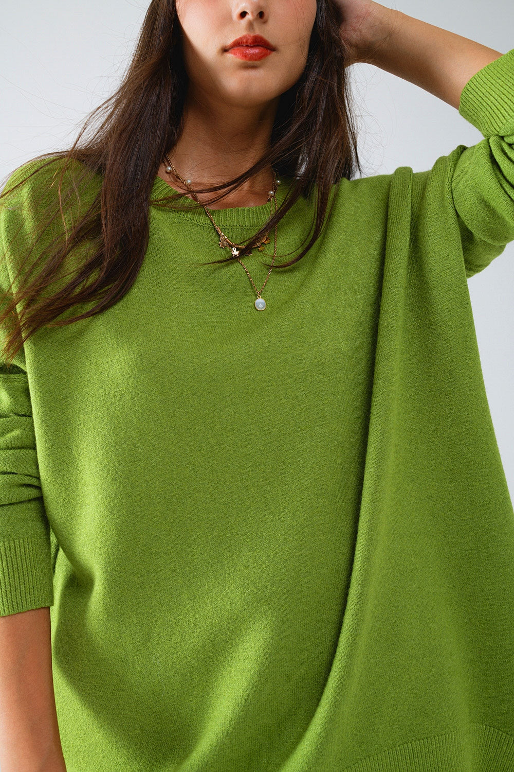 Jersey oversize de manga larga y cuello redondo en verde oliva Q2