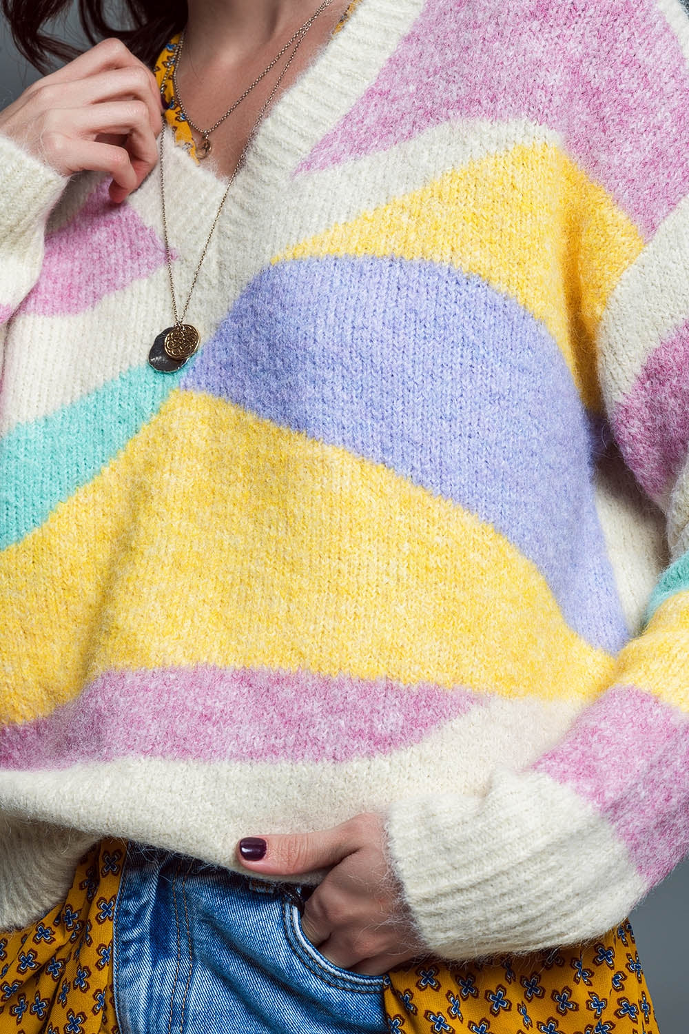 Jersey relajado con escote en V Beige con rayas abstractas en colores pastel Q2
