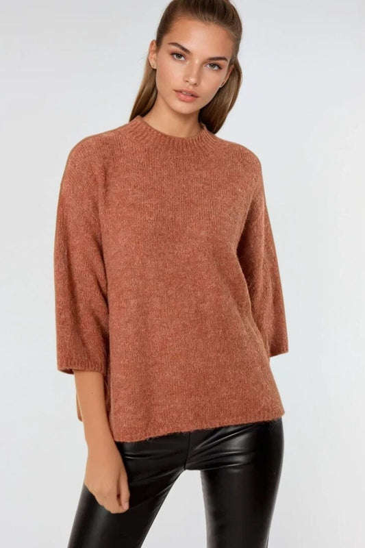 Q2 Jersey relajado con manga francesa y cuello redondo en camel