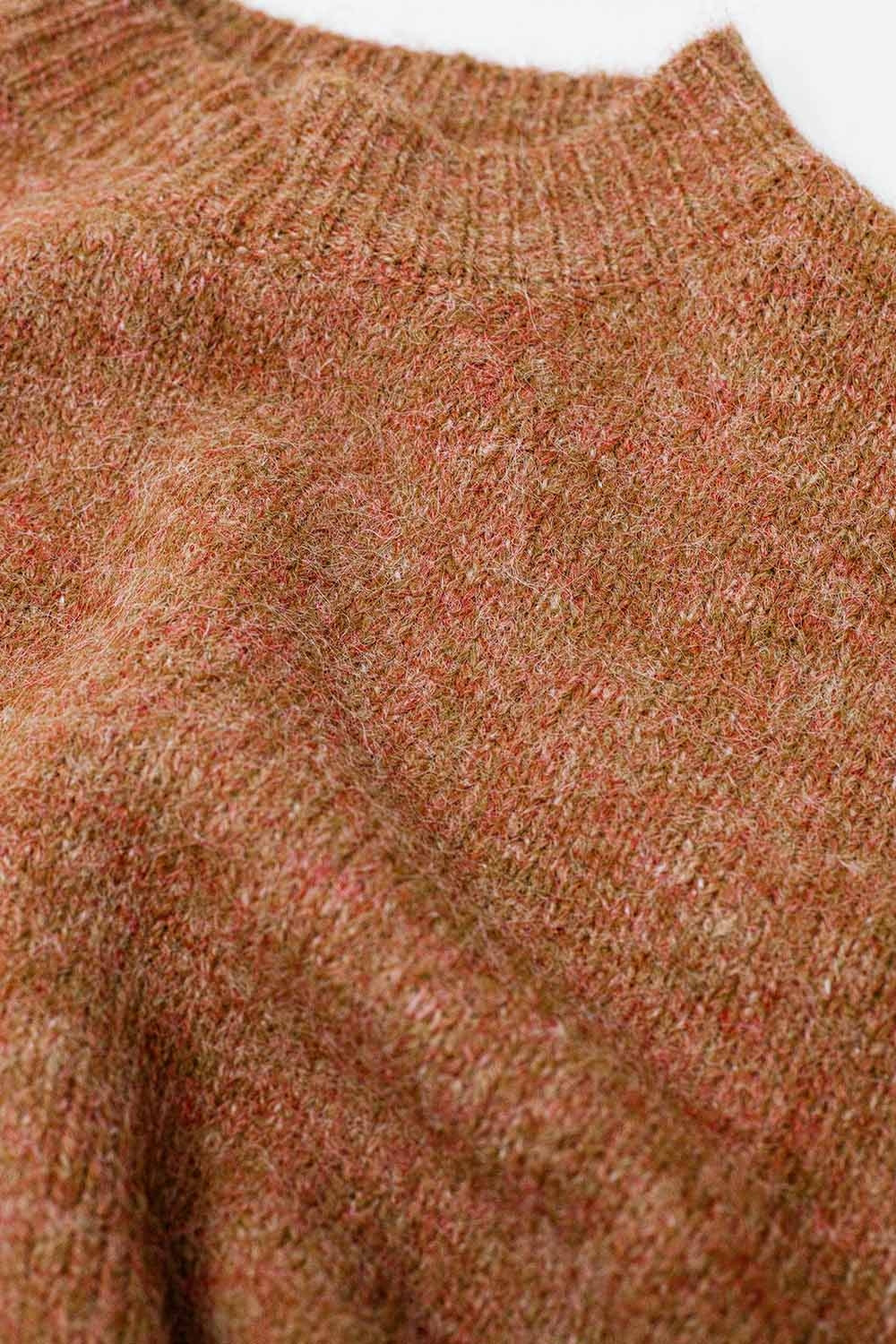 Jersey relajado con manga francesa y cuello redondo en camel Q2