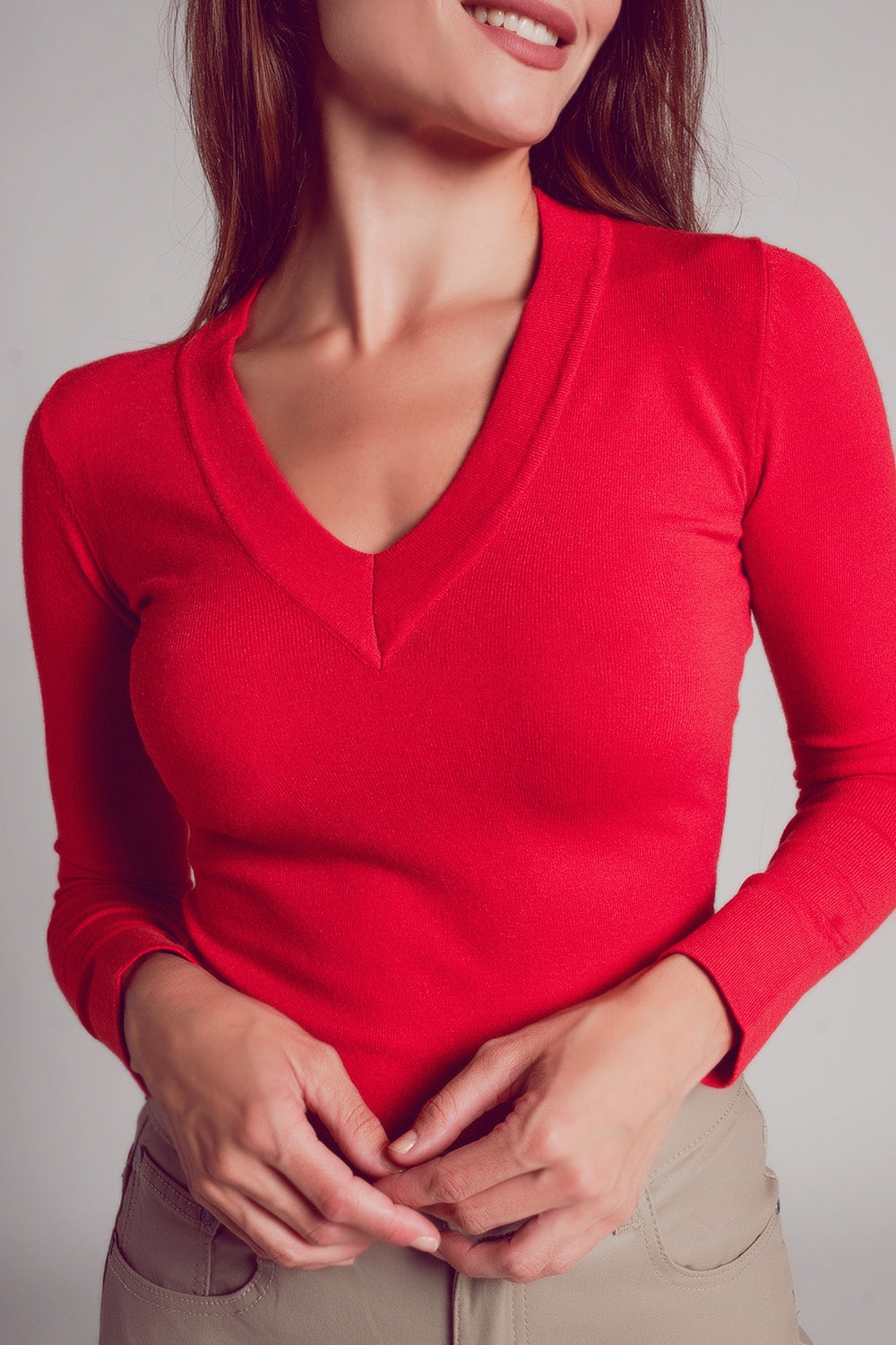 Jersey rojo con escote V de punto fino Q2