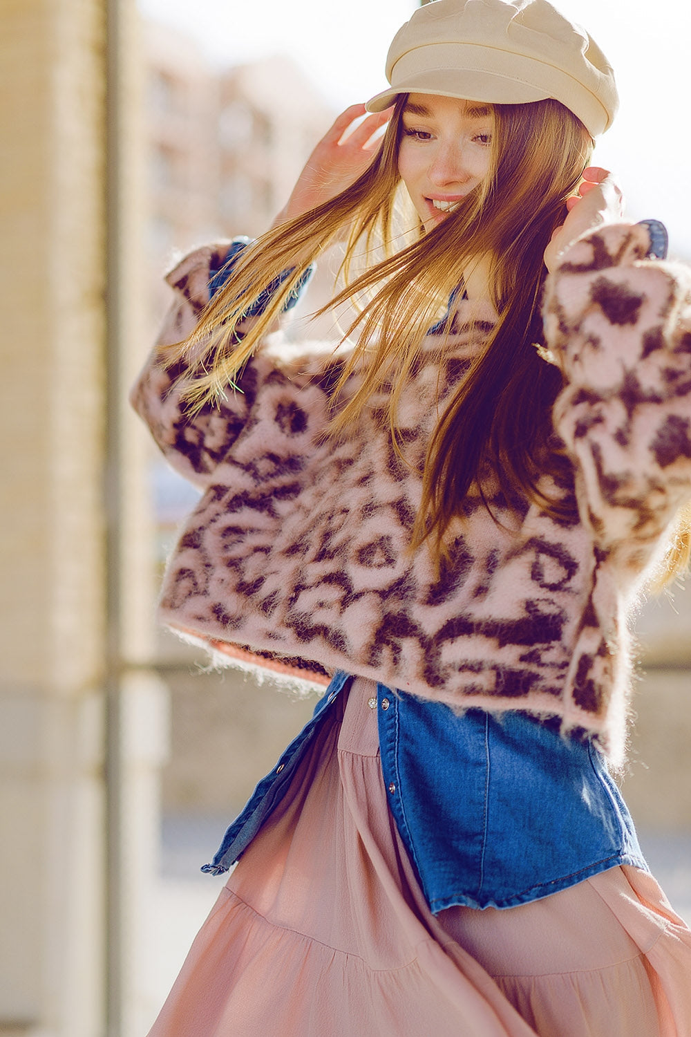Jersey rosa con estampado de leopardo de punto de lana Q2