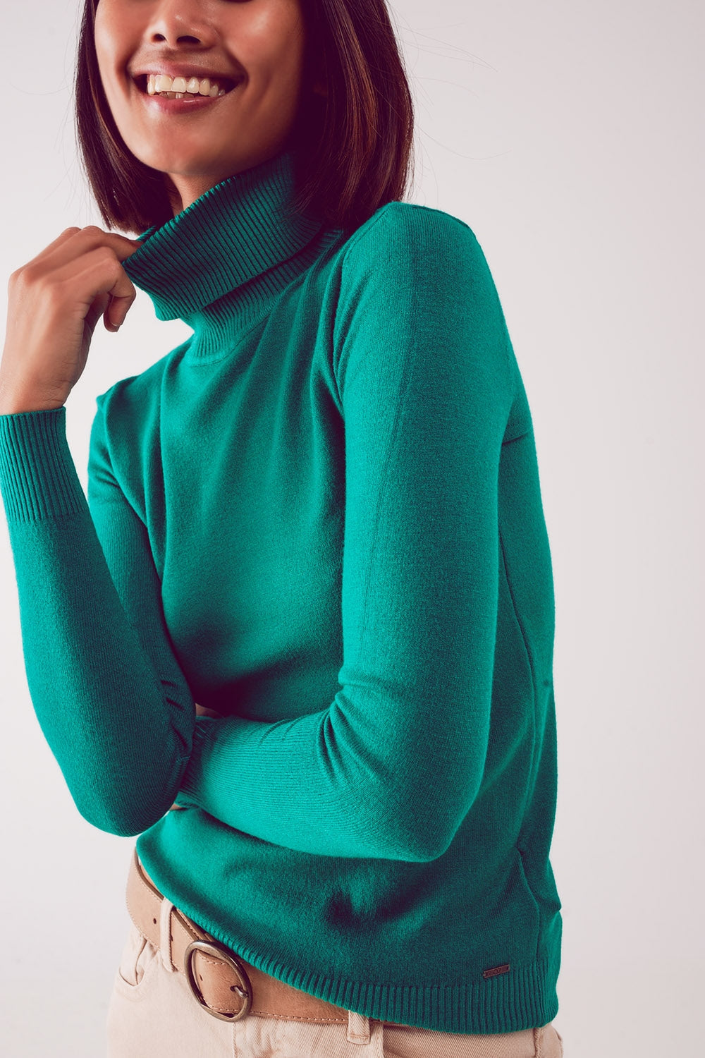 Jersey verde con cuello alto Q2