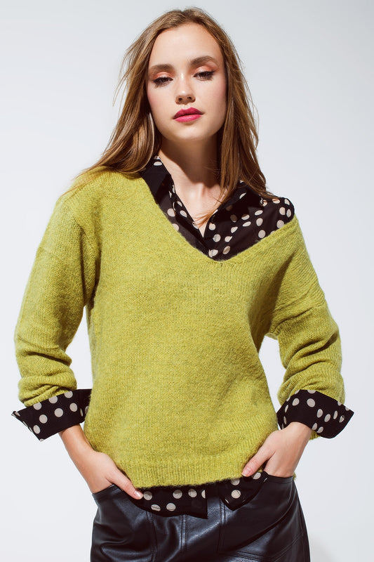 Q2 Jersey verde suave con cuello en V