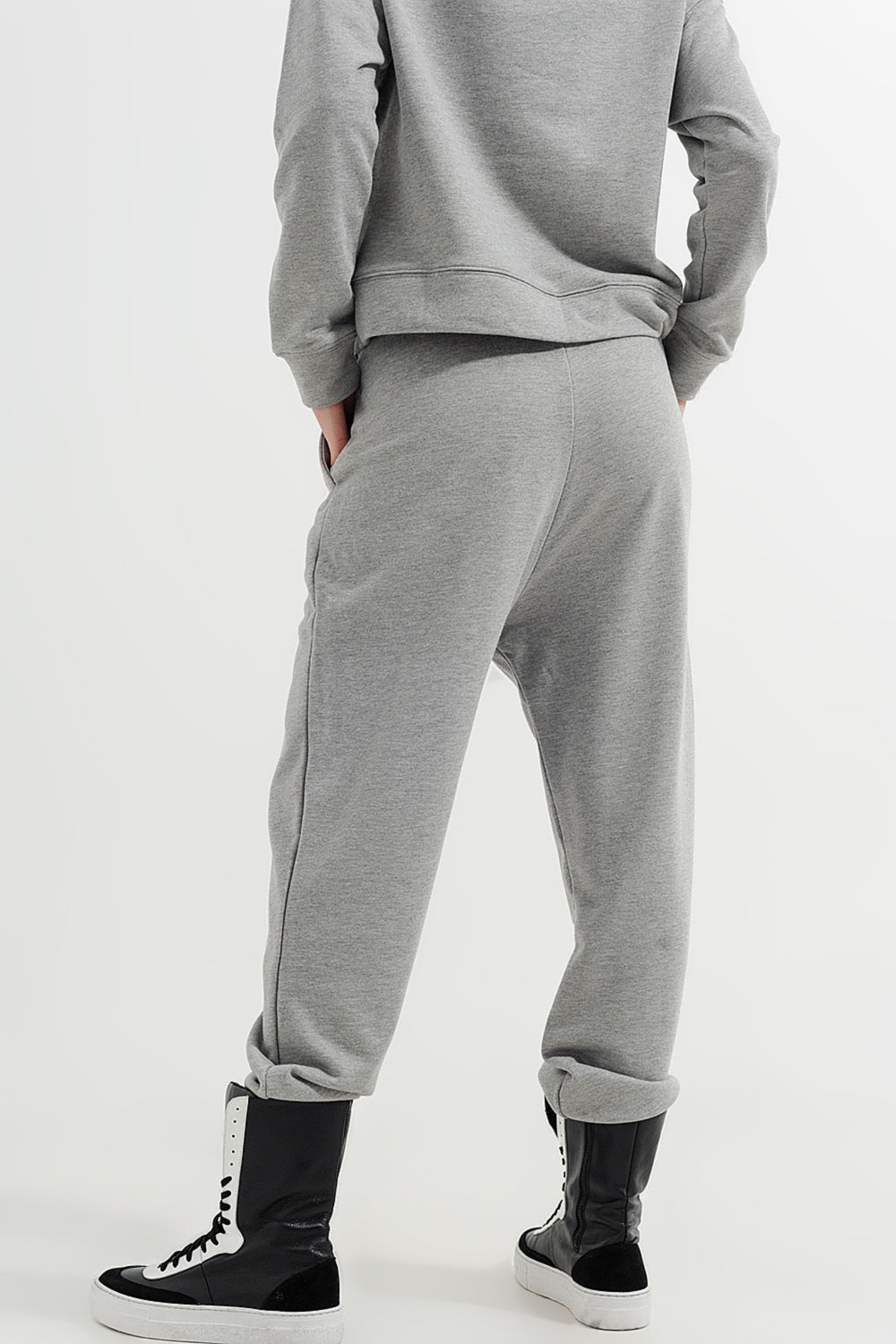 Jogger gris claro jaspeado Q2