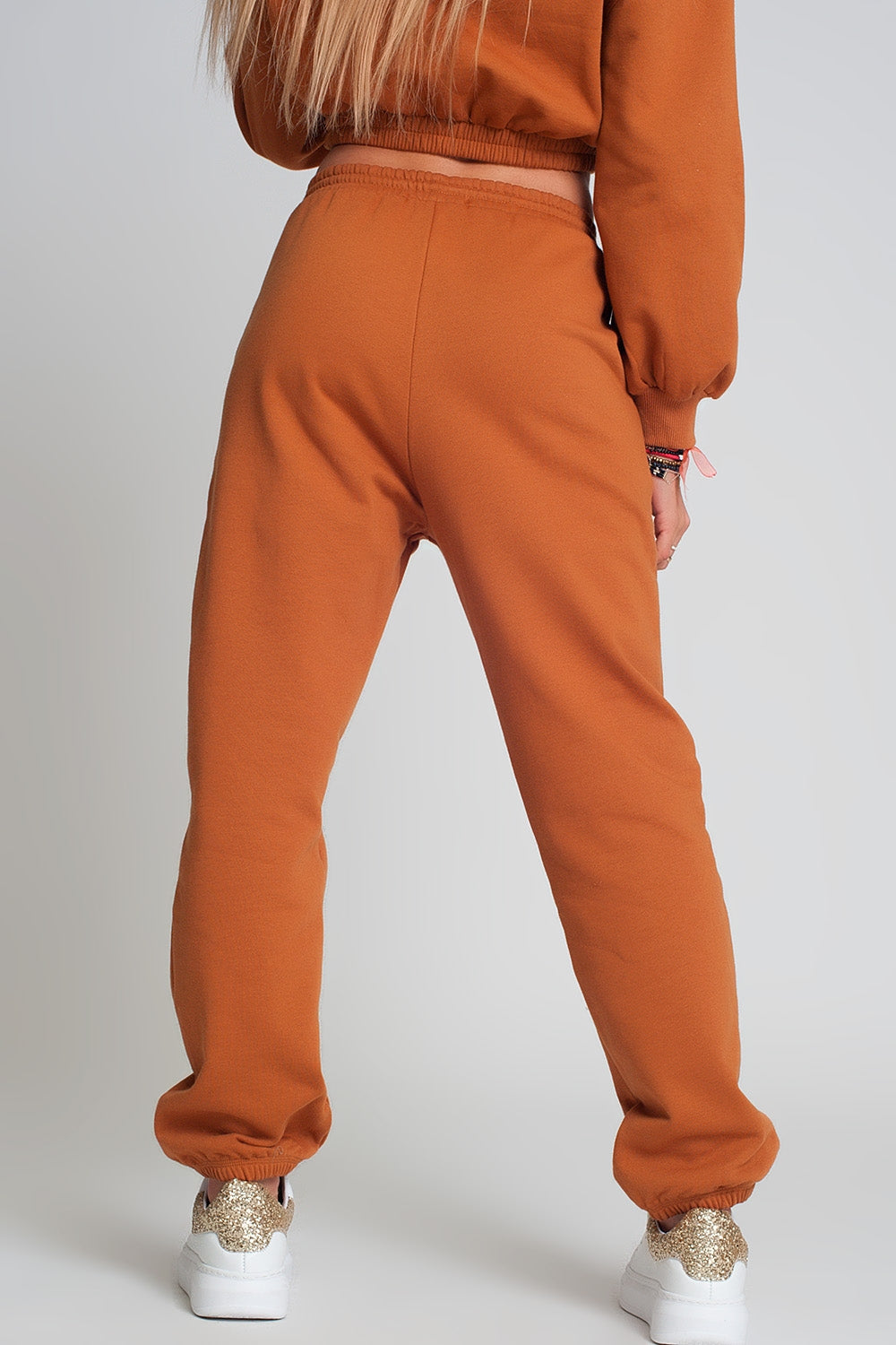 Joggers camel básicos con cordon en la cintura en algodón Q2