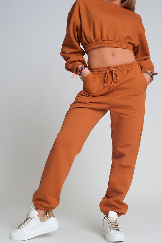 Q2 Joggers camel básicos con cordon en la cintura en algodón
