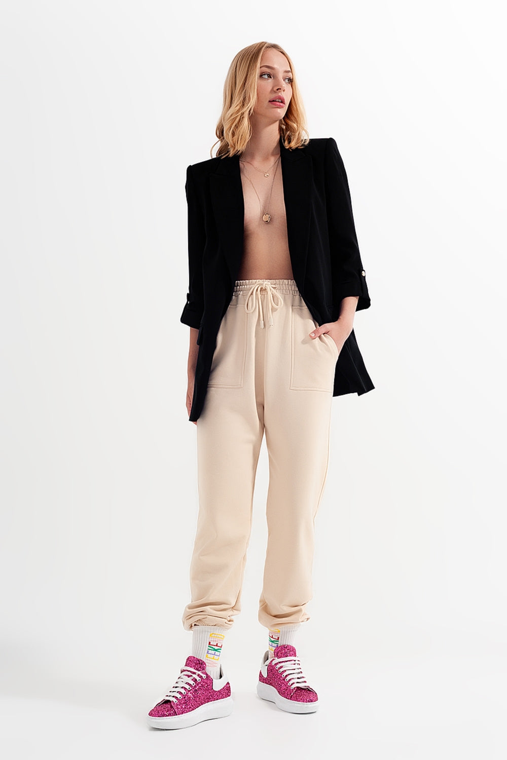 Joggers con cintura elástica en beige Q2