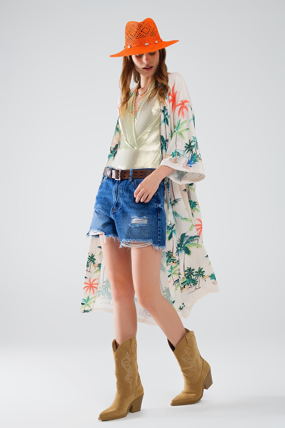 Kimono abierto en color crema con estampado playero y largo midi Q2