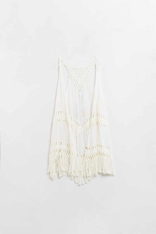Q2 Kimono marfil de ganchillo con flecos