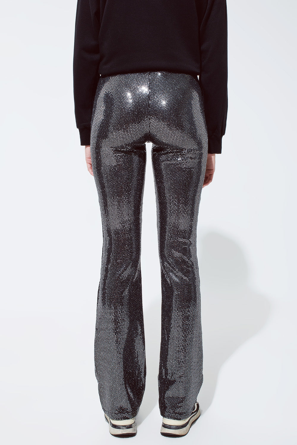 Leggings acampanados de tejido metalizado en plata Q2