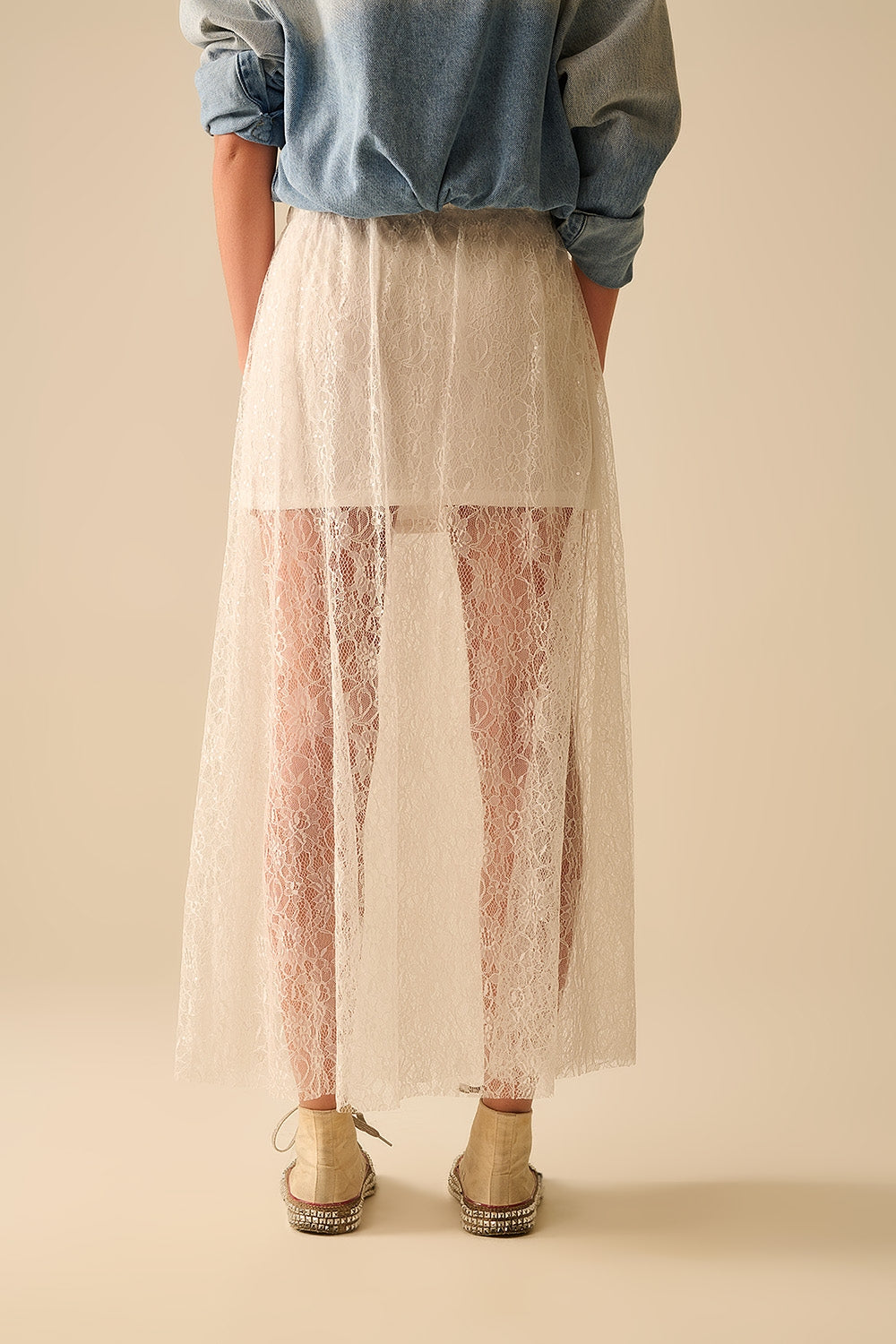 Maxi falda blanca de encaje con detalle de lentejuelas Q2