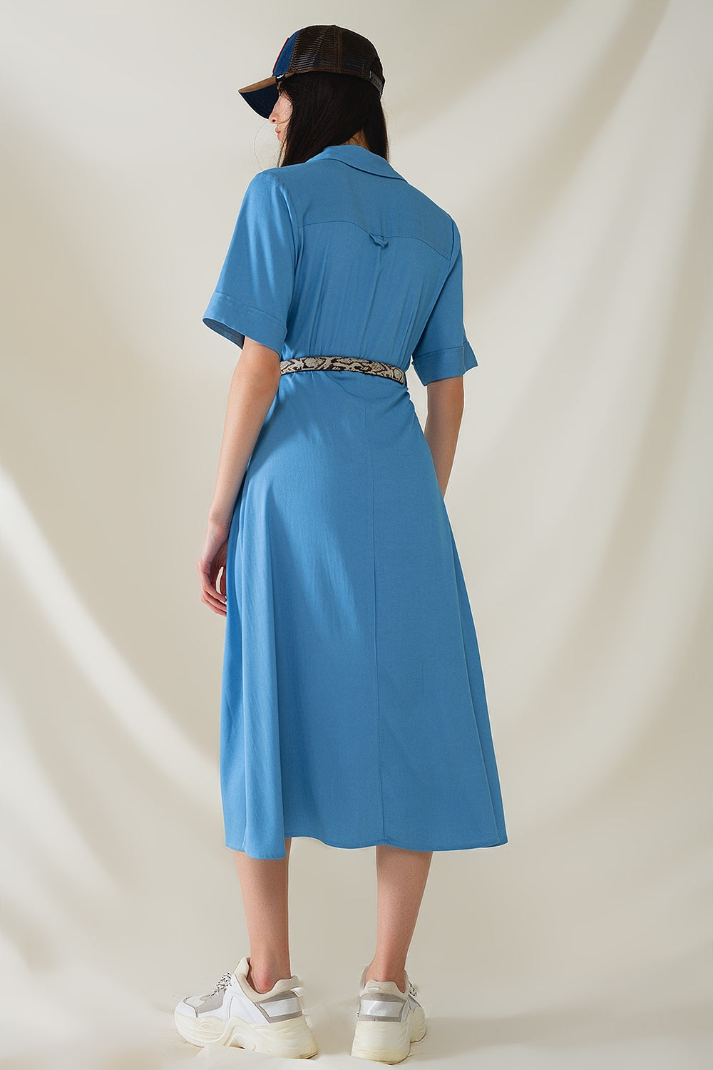 Maxi Vestido Camisero Azul Con Cuello Polo Q2
