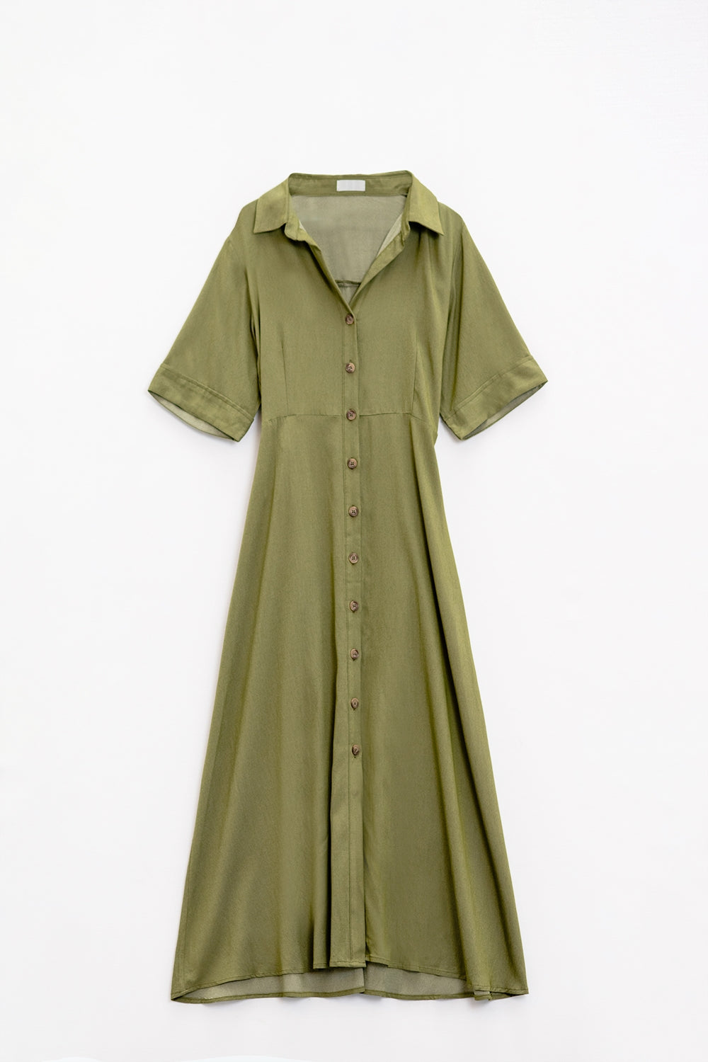 Maxi Vestido Camisero Verde Con Cuello Polo Q2